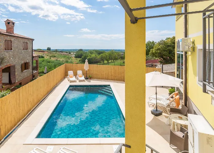 Sandra Villa Kaštelir